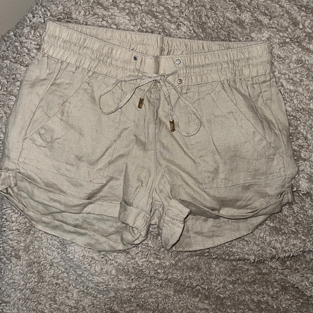 GUESS shorts